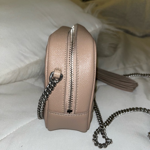 Saint Laurent MINI LOU CAMERA BAG BARELY USED - Picture 7 of 10